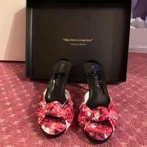 White House Black Market Mules